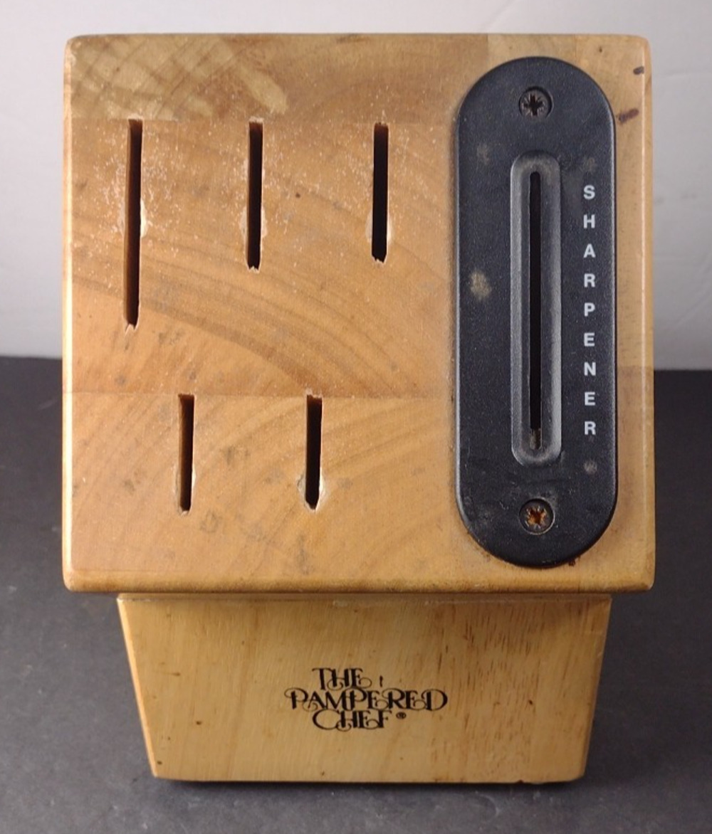 Pampered Chef Sharp N' Store Knife Block 5 Slot w/ Built In Sharpener